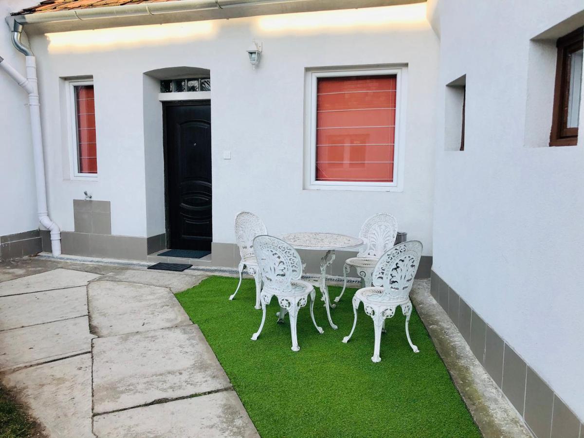 Corte Apartman Pápa المظهر الخارجي الصورة